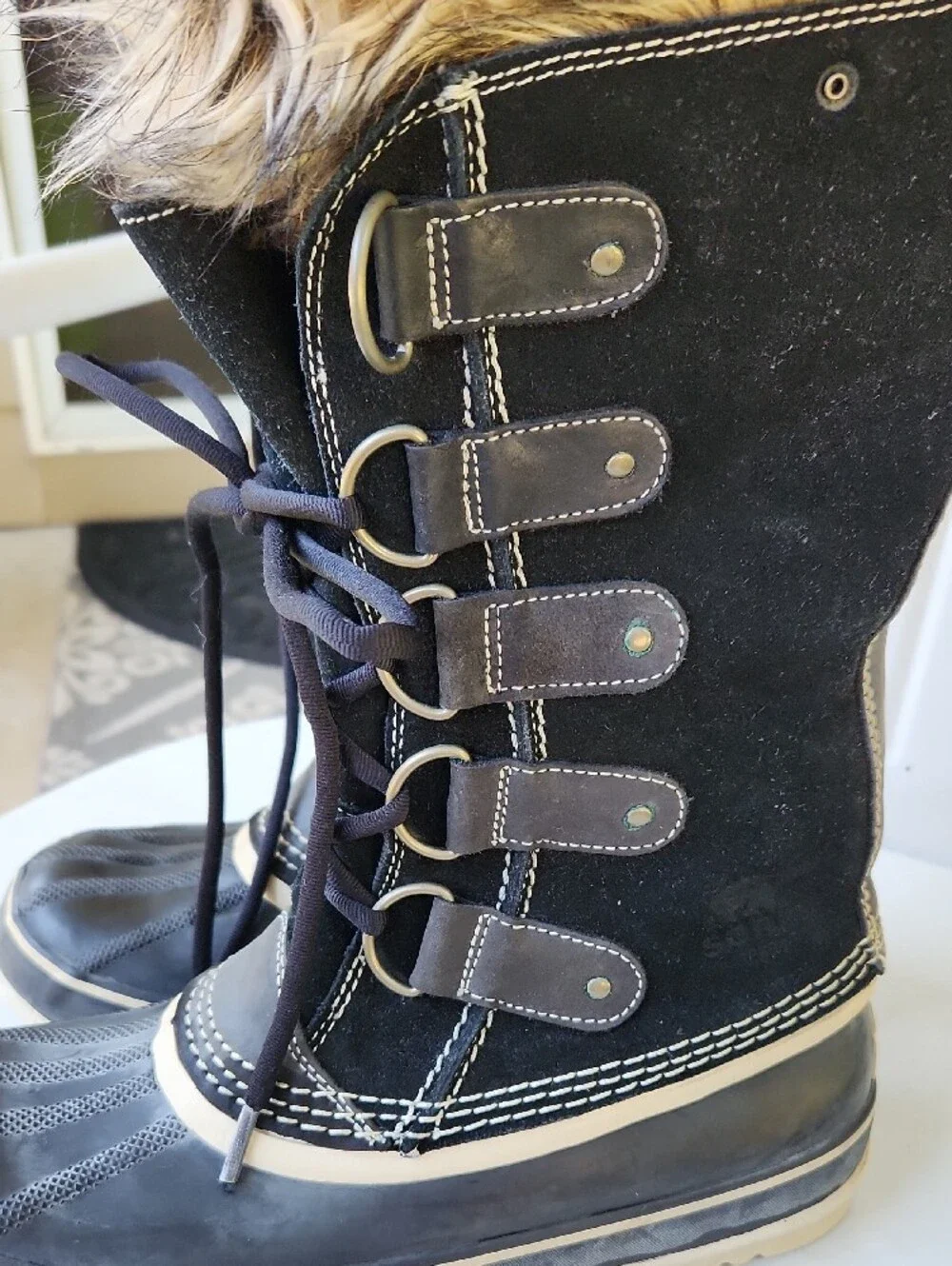 Sorel Black Faux-Fur Lined Women's Boots